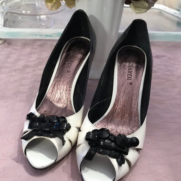 Shoes - Picture 3 of 3